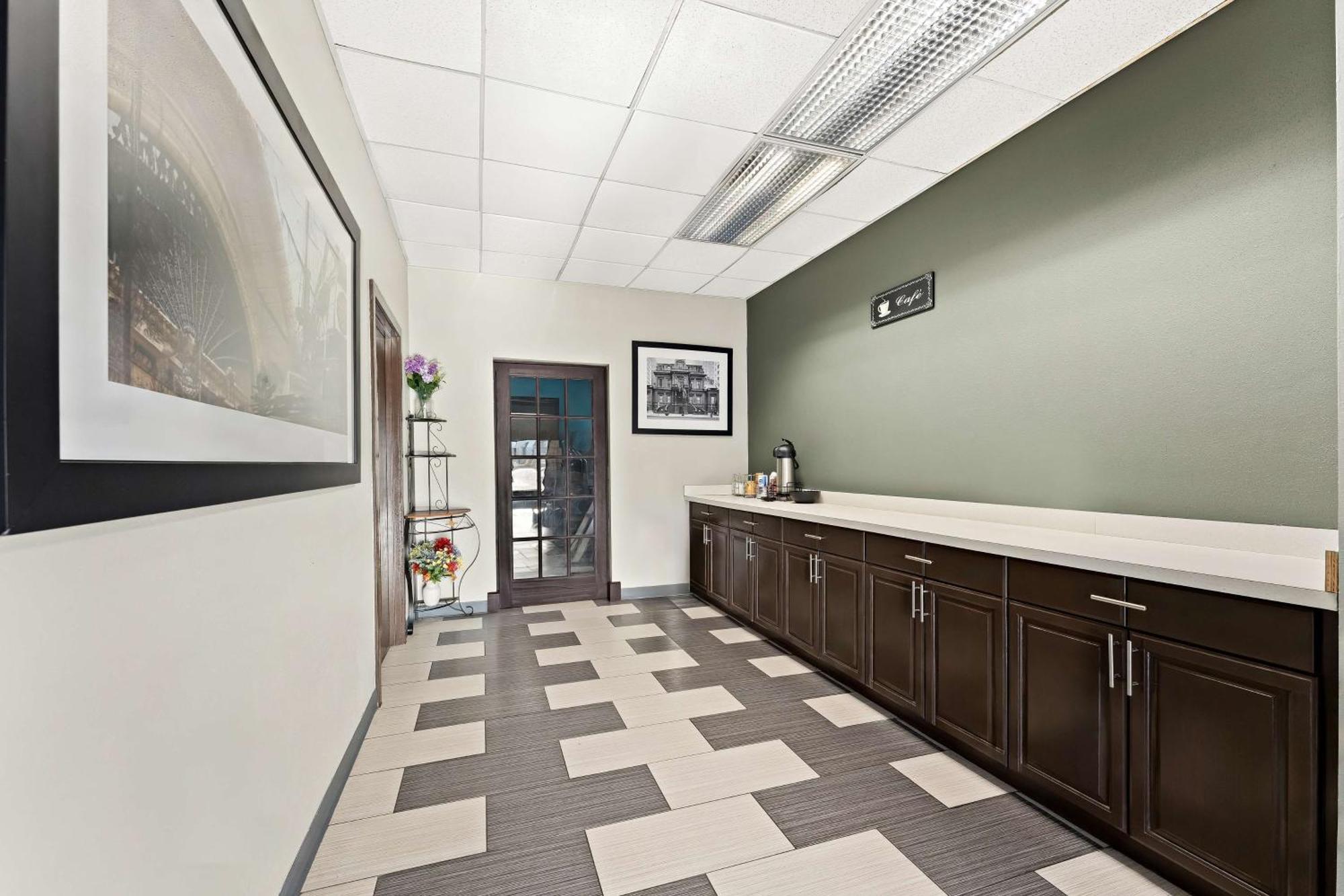 Knights Inn Montgomeryville Εξωτερικό φωτογραφία